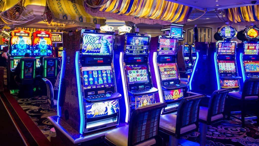 Test your luck- play online slot games