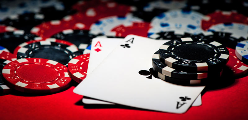 What is the impact of online gambling on mental health?